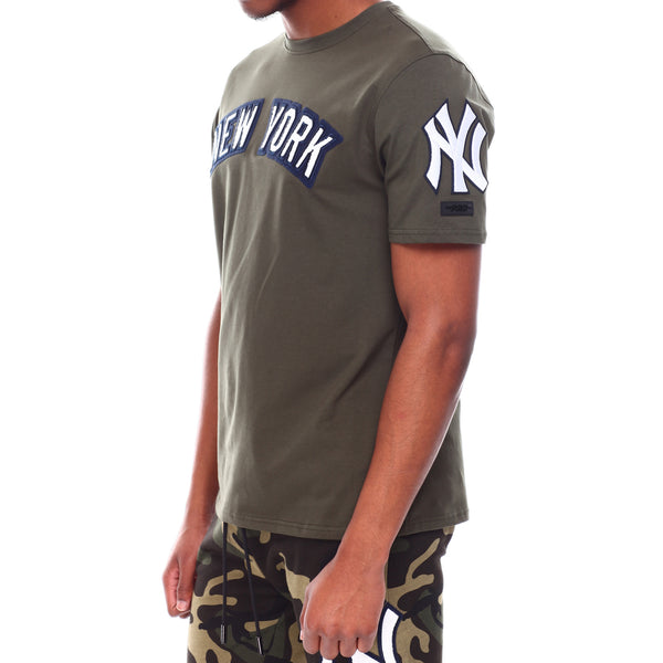 NEW YORK YANKEES LOGO PRO TEAM SHIRT (OLIVE) – Pro Standard