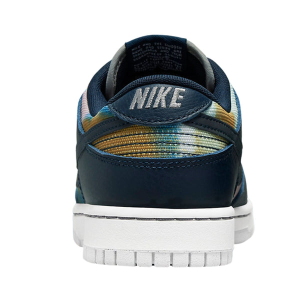 Nike Dunk Low SE Little Kids' Shoes.