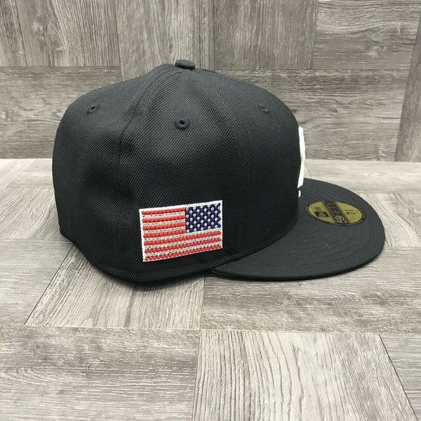 New Era 59fifty Swarovski Flag Chicago White Sox Fitted Hat Unisex